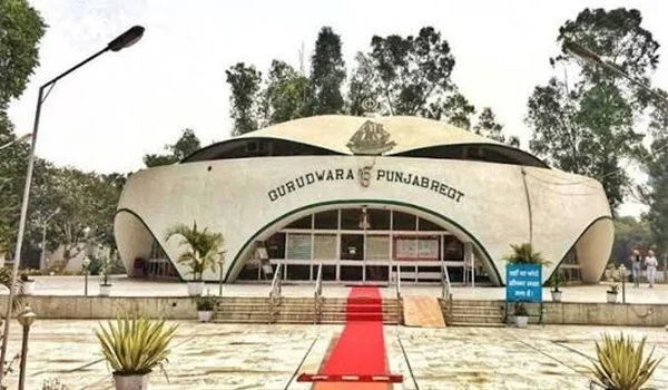 Gurudwara Sheeshe Wala